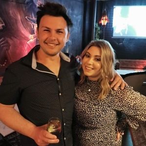 Meet your Posher, Ash